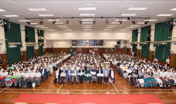 習近平主席回信培僑中學學生一周年